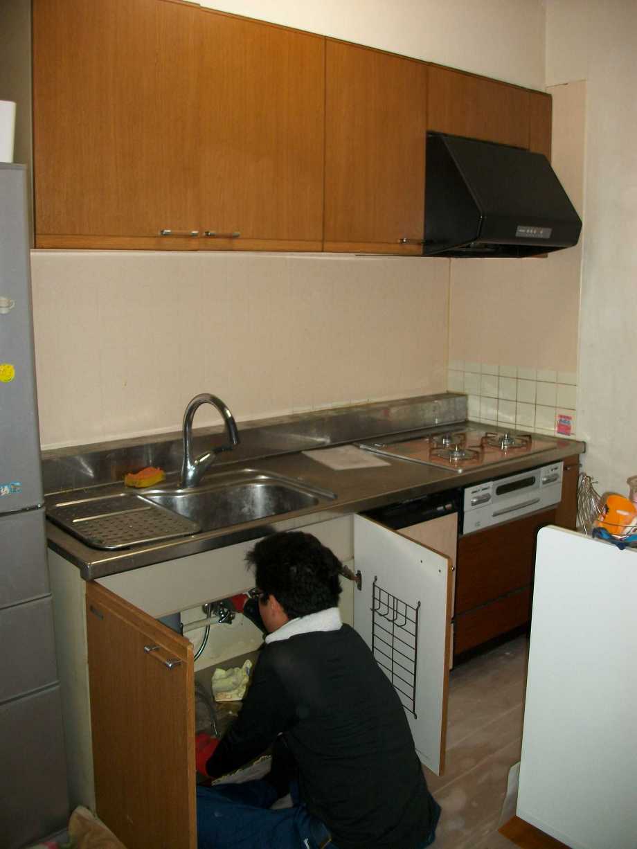 大田区：システムキッチン コンロ交換、洗面ユニット交換リフォーム